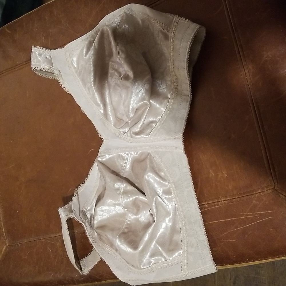 18 hour playtex bra size 42 DD new